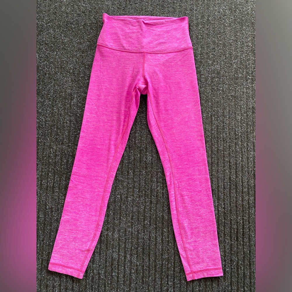 Lululemon High Times 3/4 length tights - size 4